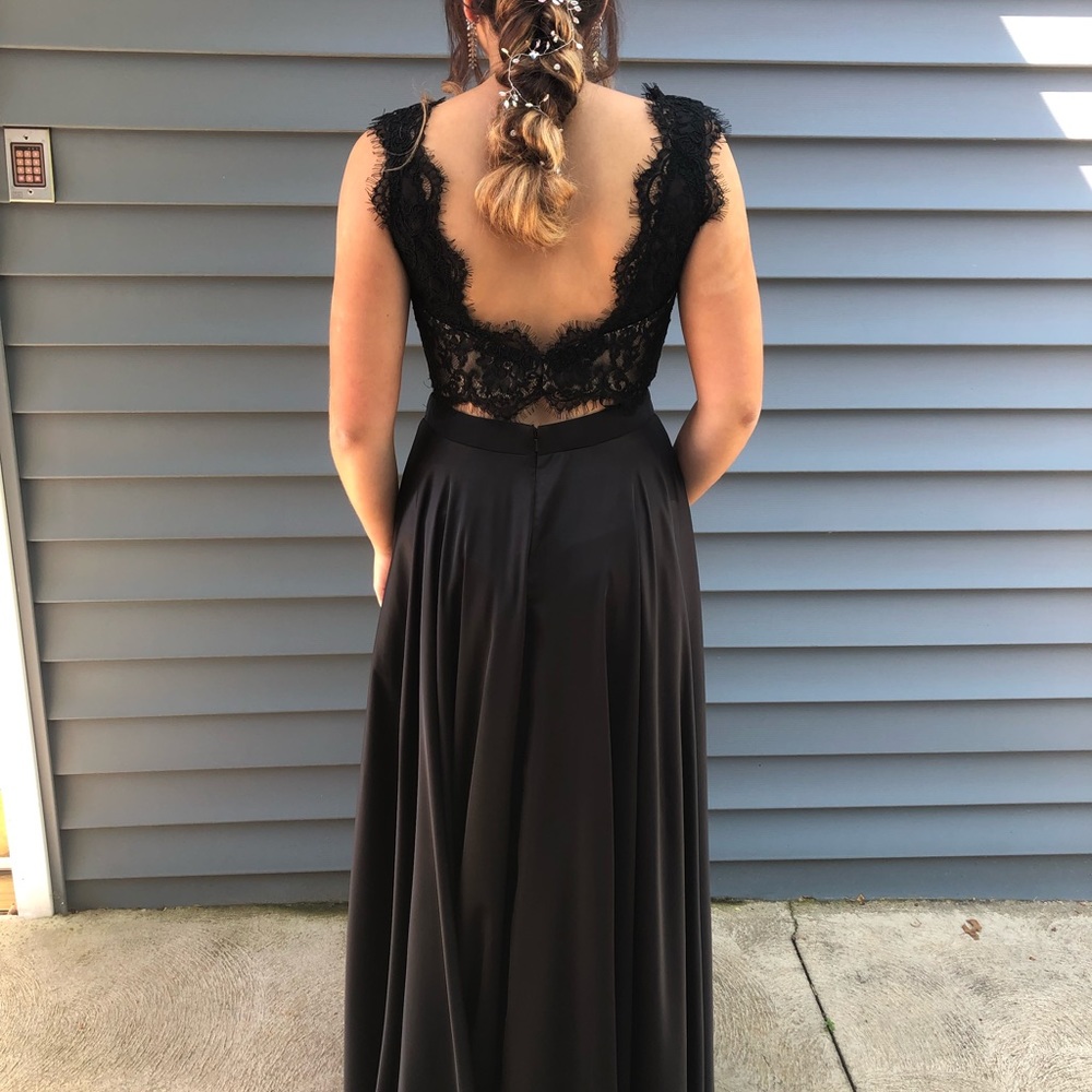 Super adorable black two piece prom dress